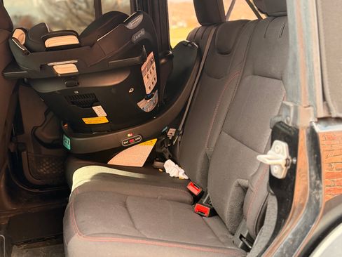 Used 2023 Jeep Wrangler Unlimited Rubicon image 13