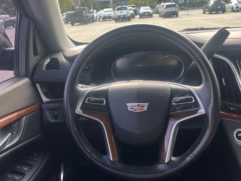 Used 2016 Cadillac Escalade ESV Luxury image 12