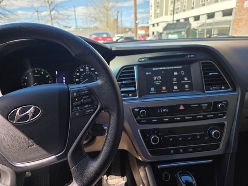 Used 2017 Hyundai Sonata ECO image 5