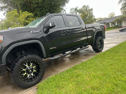 Used 2020 GMC Sierra 1500 AT4 w/ AT4 Preferred Package AWD/4WD image 4