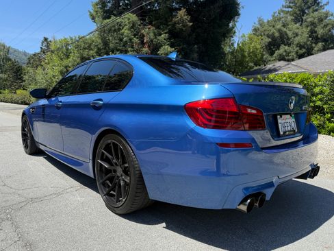 Used 2014 BMW M5 RWD image 5