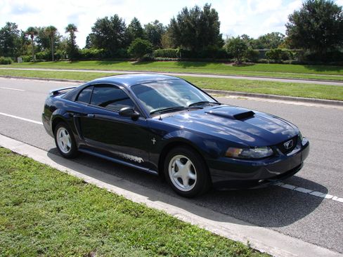 Used 2003 Ford Mustang Coupe image 1