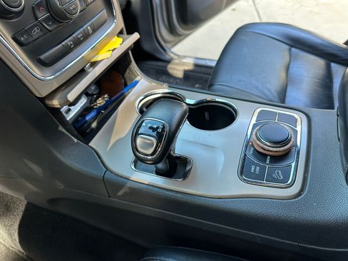 Used 2015 Jeep Grand Cherokee Limited image 11