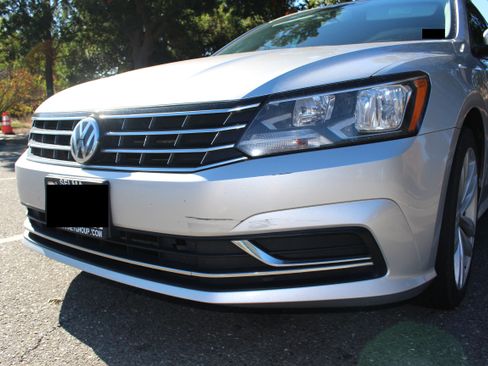Used 2019 Volkswagen Passat 2.0T Wolfsburg FWD image 29