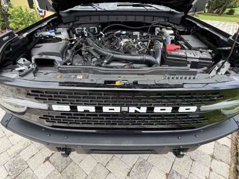 Used 2024 Ford Bronco Wildtrak AWD/4WD image 8