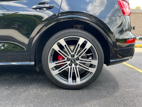 Used 2018 Audi SQ5 Prestige w/ Prestige Package AWD/4WD image 11