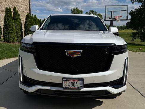 Used 2023 Cadillac Escalade Sport Platinum AWD/4WD image 5