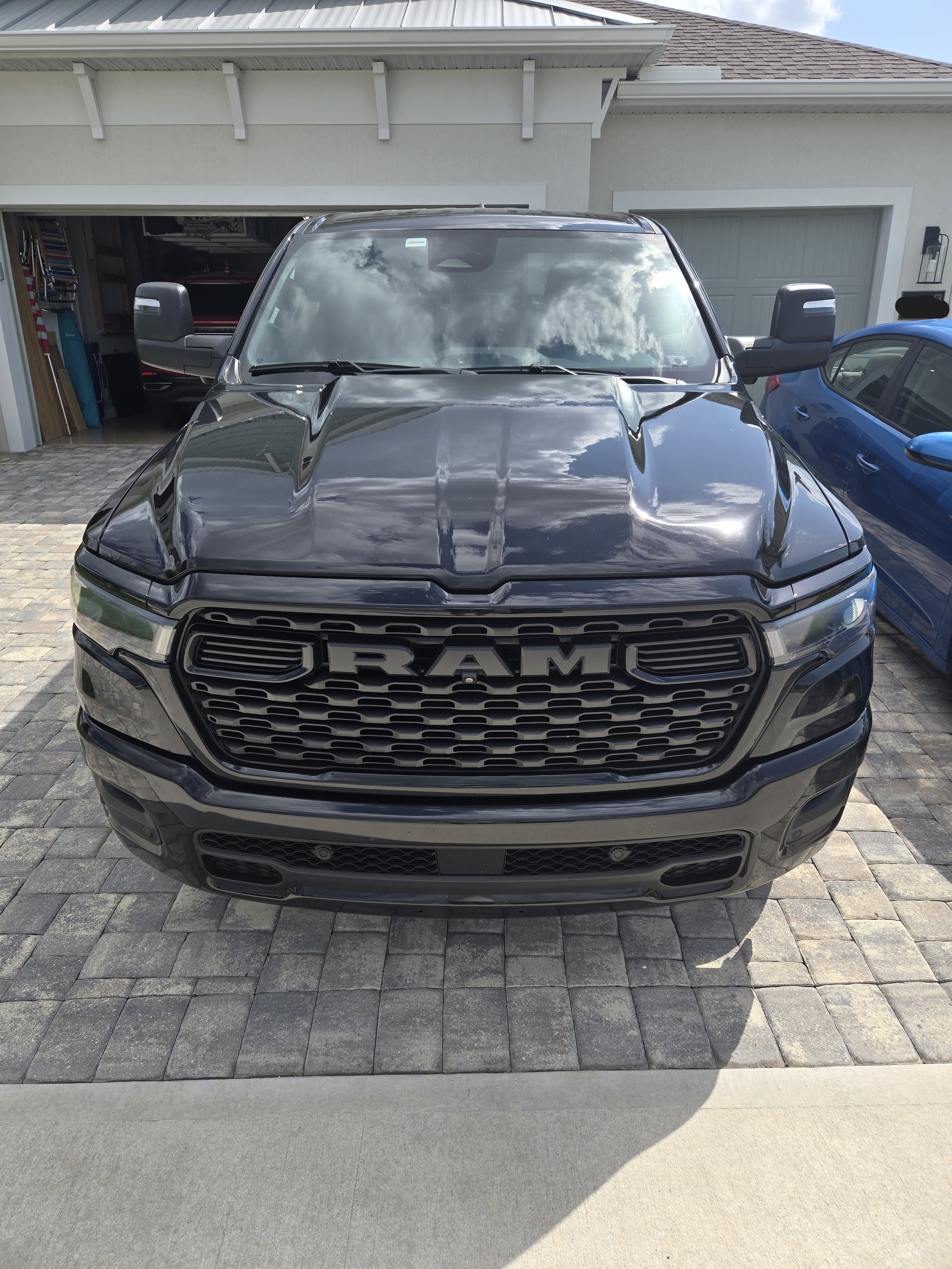 Used 2025 RAM 1500 Big Horn RWD image 4