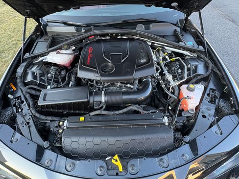 Used 2018 Alfa Romeo Giulia Ti Sport w/ Quick Order Package 22S Sport image 22