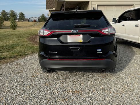 Used 2018 Ford Edge SE image 5