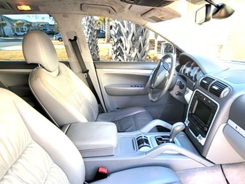 Used 2008 Porsche Cayenne Turbo AWD/4WD image 20