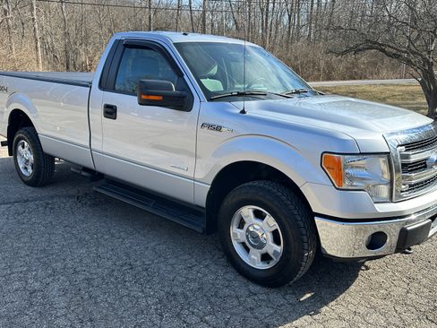 Used 2013 Ford F150 XLT w/ Mid Equipment Group image 5