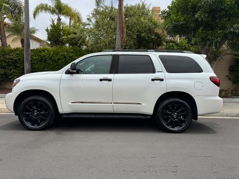 Used 2021 Toyota Sequoia Nightshade w/ Safety & Convenience Package AWD/4WD image 6