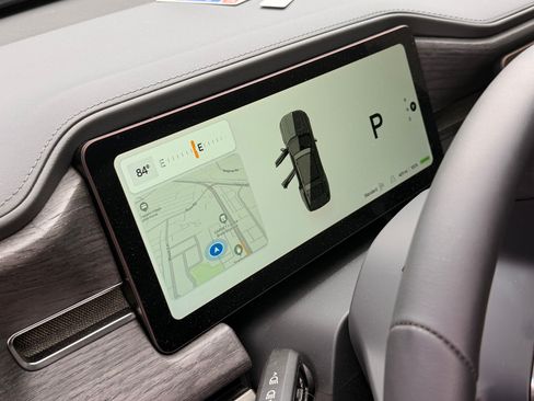 Used 2026 Rivian R1S Adventure image 14