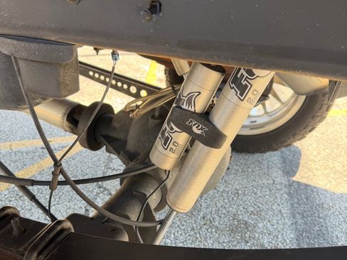 Used 2010 Chevrolet Silverado 2500 LTZ w/ Convenience Package AWD/4WD image 17