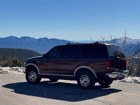 Used 1998 Ford Expedition Sport Utility 4D image 5