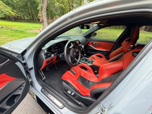 Used 2022 BMW M3 w/ M Carbon Exterior Package RWD image 4