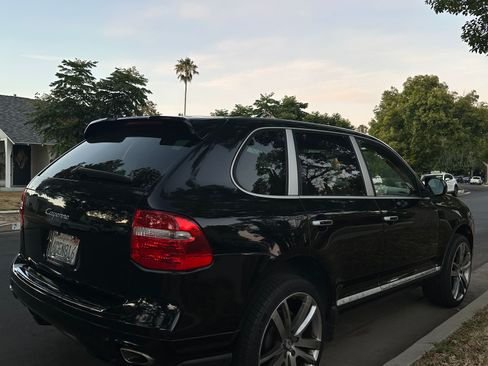 Used 2008 Porsche Cayenne AWD/4WD image 11