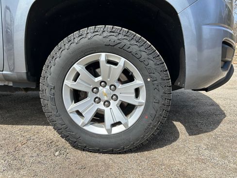 Used 2018 Chevrolet Colorado LT AWD/4WD image 12