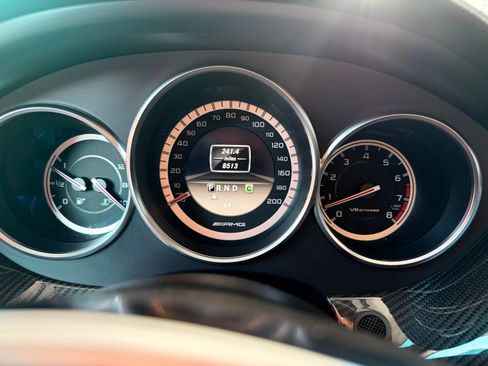 Used 2012 Mercedes-Benz CLS 63 AMG image 30