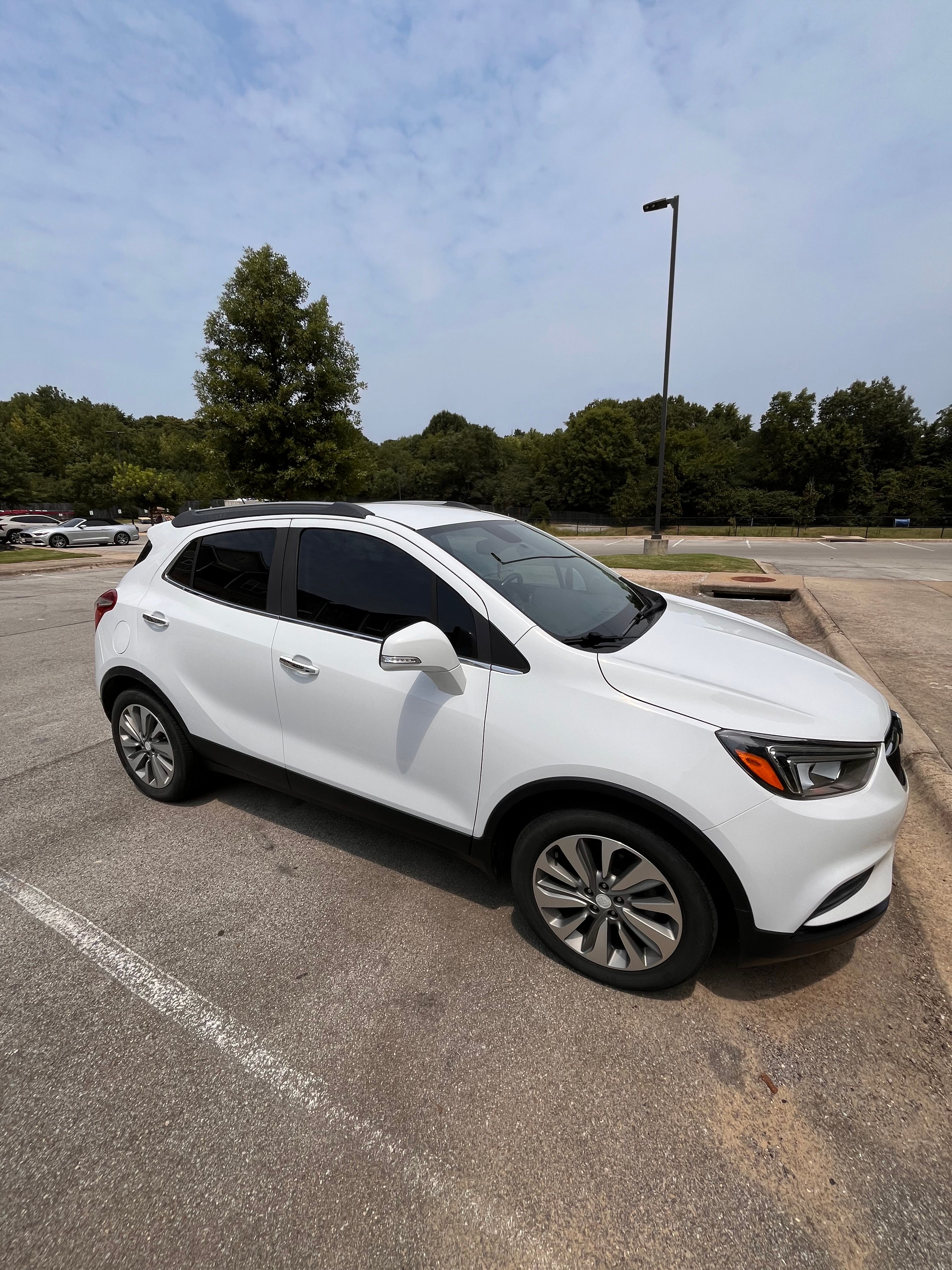 Used 2019 Buick Encore Preferred w/ Safety Package FWD image 2