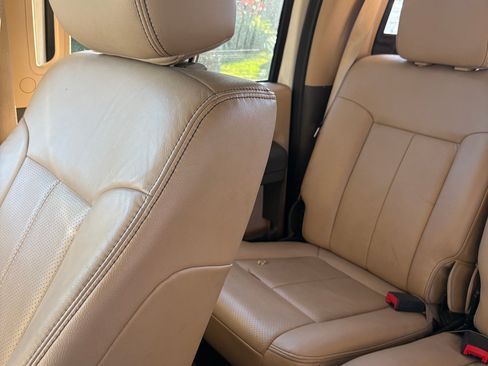 Used 2015 Ford F350 Lariat w/ Chrome Package image 15