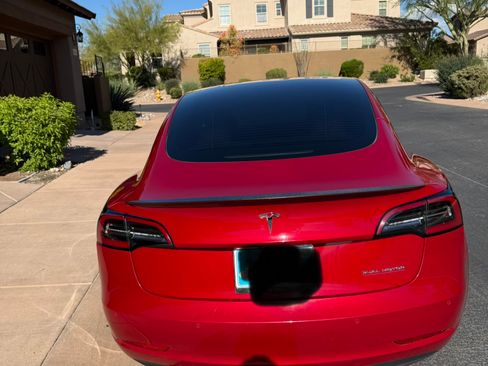 Used 2022 Tesla Model 3 Performance image 10