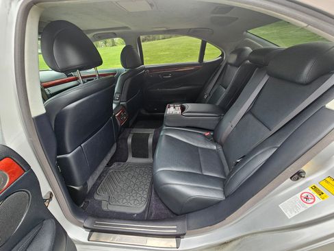 Used 2008 Lexus LS 460 L RWD image 16