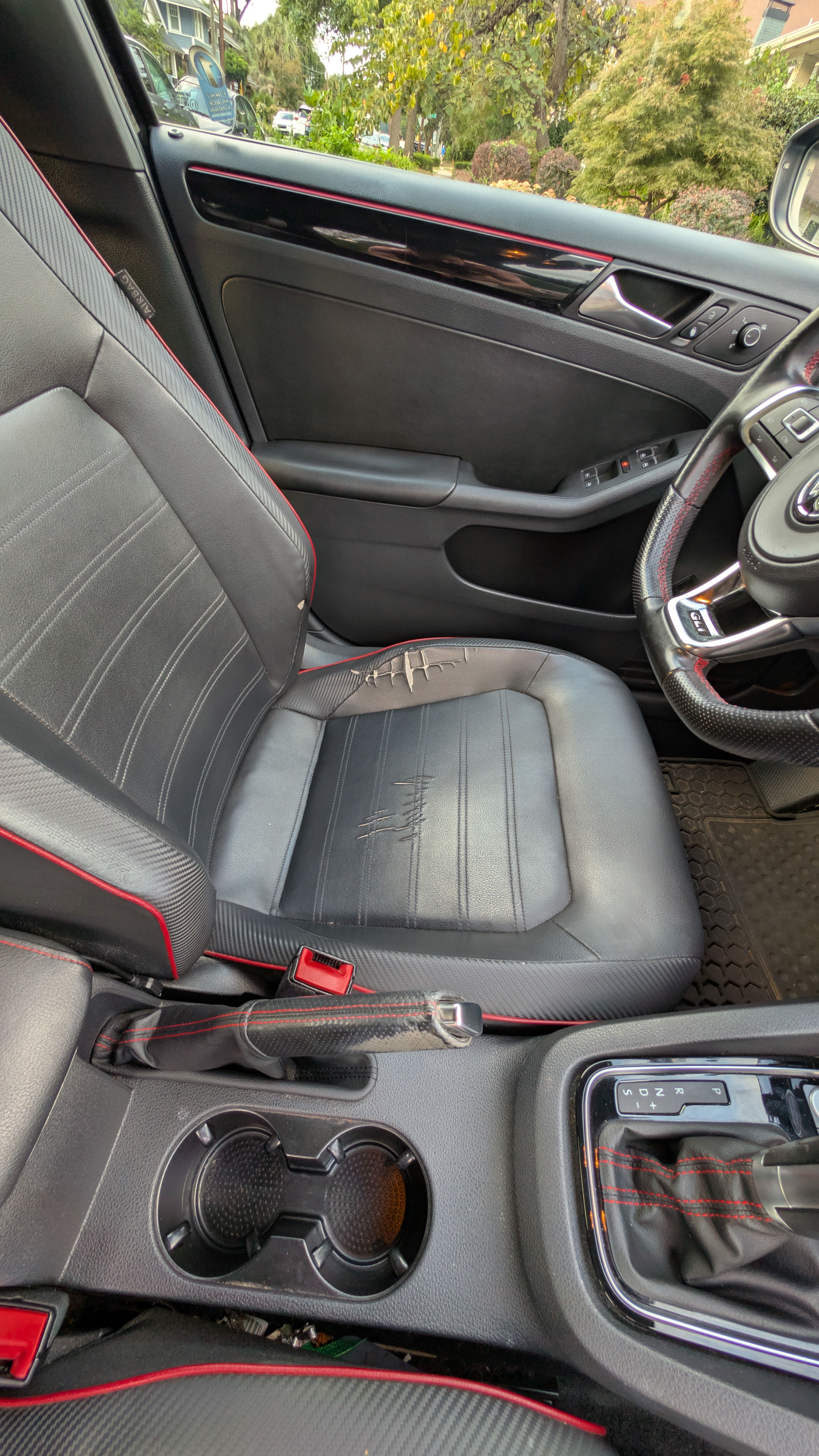 Used 2015 Volkswagen Jetta GLI SE FWD image 9