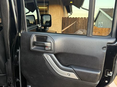 Used 2013 Jeep Wrangler Unlimited Sport image 12