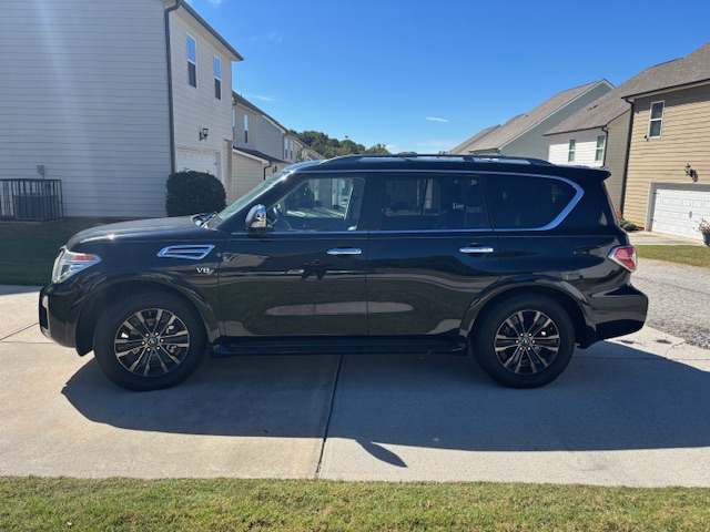 Used 2020 Nissan Armada Platinum w/ Captain's Chairs Package RWD image 8