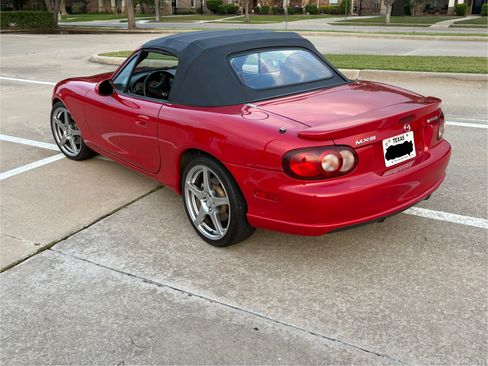 Used 2004 MAZDA MX-5 Miata MAZDASPEED RWD image 6