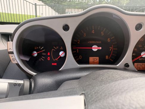 Used 2003 Nissan 350Z Touring RWD image 13