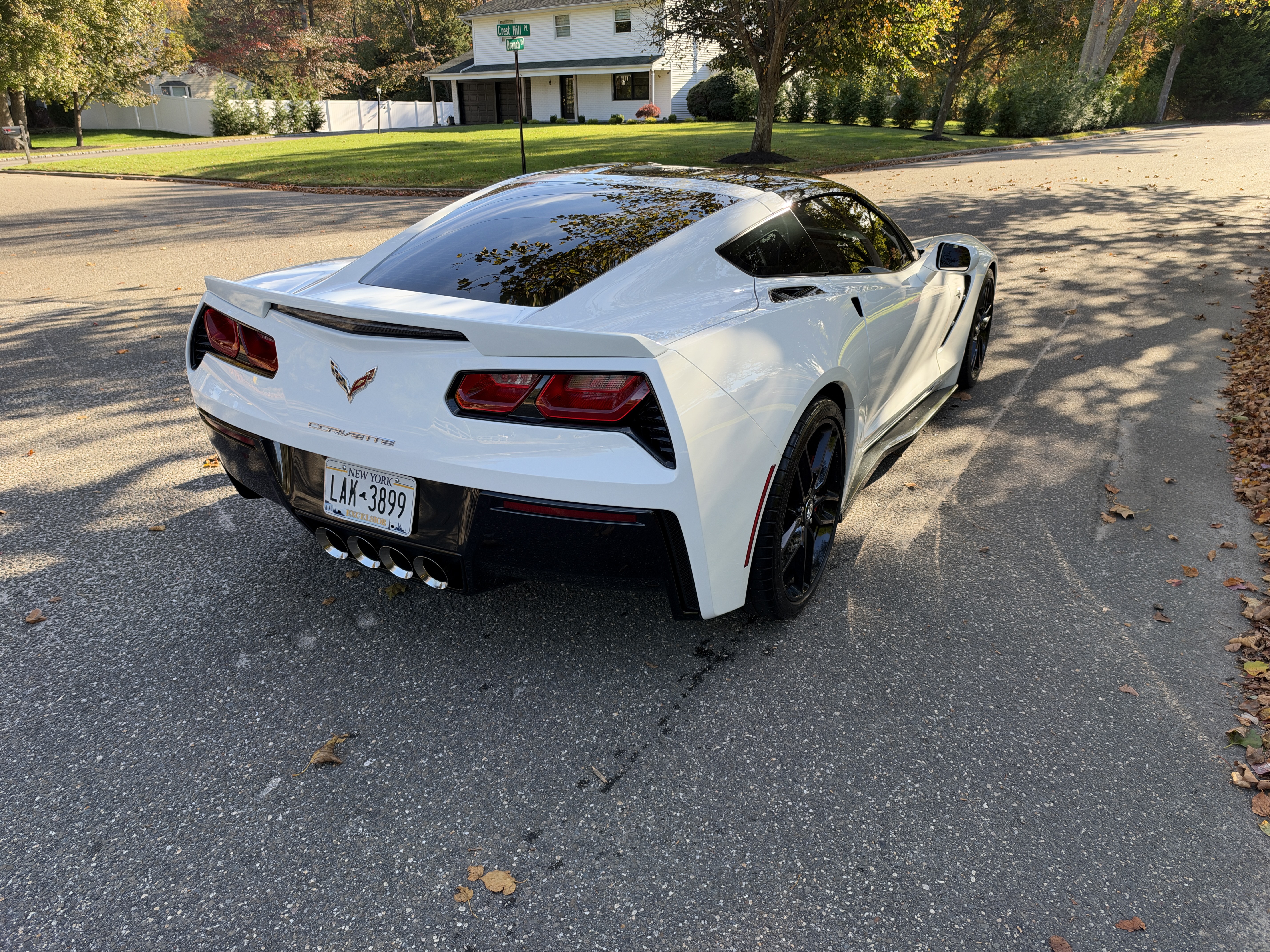 Used 2015 Chevrolet Corvette Stingray Coupe w/ 2LT Preferred Equipment Group RWD image 4