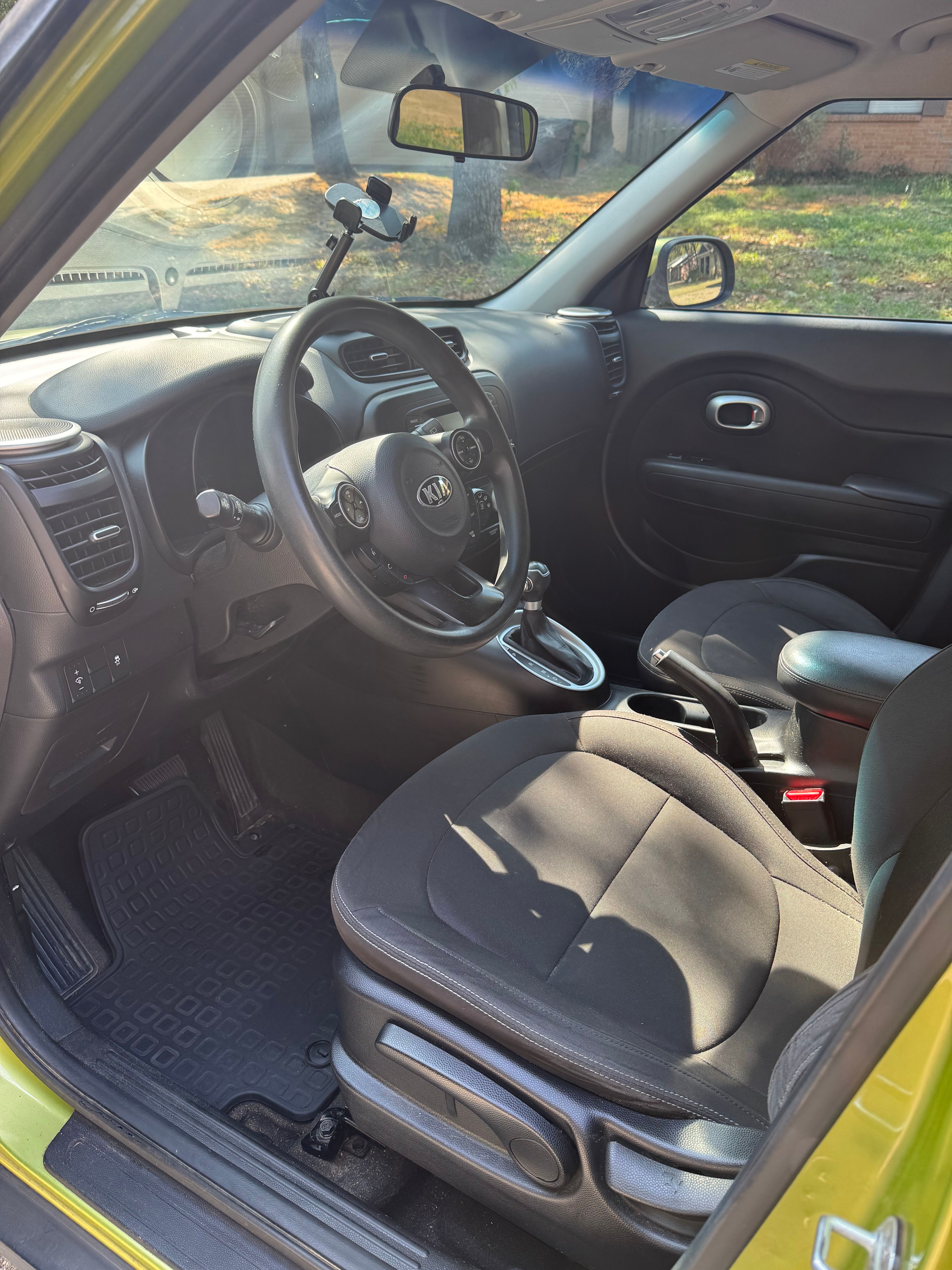 Used 2016 Kia Soul FWD image 5