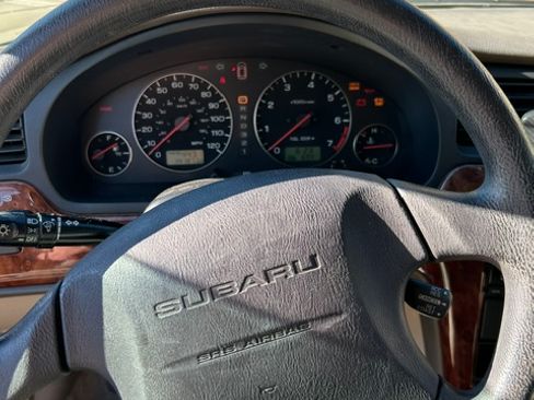 Used 2004 Subaru Outback Wagon AWD/4WD image 13