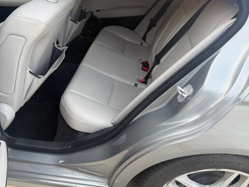 Used 2013 Mercedes-Benz C 250 C 250 Luxury Sedan 4D image 11