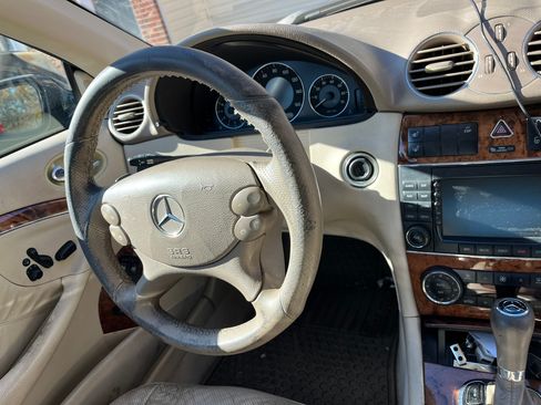 Used 2008 Mercedes-Benz CLK 550 Cabriolet image 26