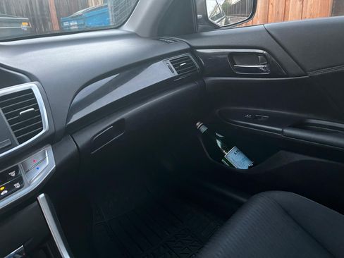 Used 2013 Honda Accord Sport image 13