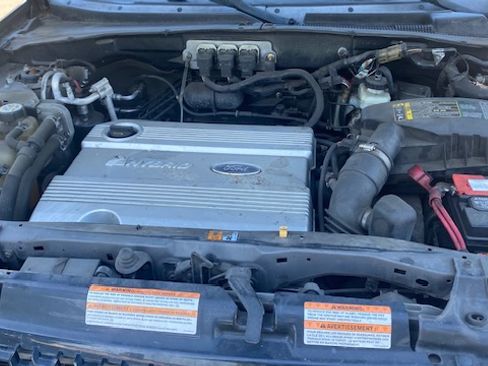 Used 2006 Ford Escape 2WD Hybrid image 12