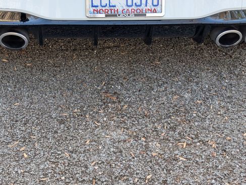 Used 2022 Volkswagen Golf R image 8