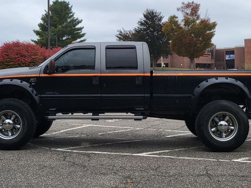 Used 2003 Ford F350 Lariat image 5