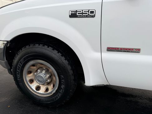 Used 2004 Ford F250 XLT image 25