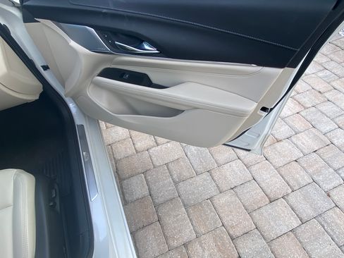 Used 2023 Cadillac CT4 Luxury w/ Sun And Sound Package RWD image 9