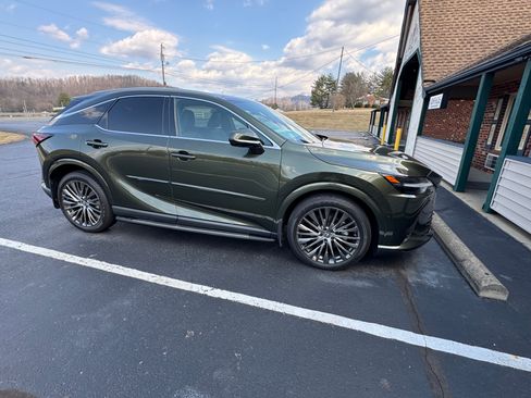 Used 2024 Lexus RX 350 w/ Convenience Package image 5