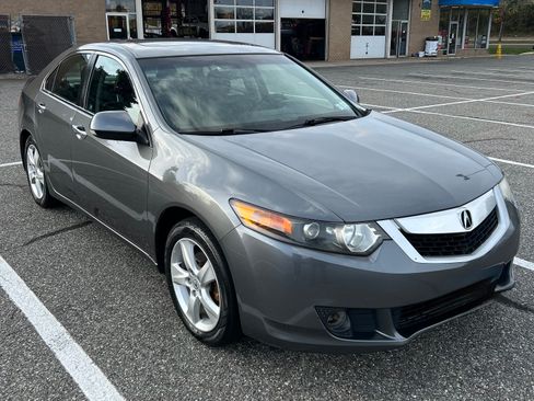 Used 2010 Acura TSX Sedan image 2