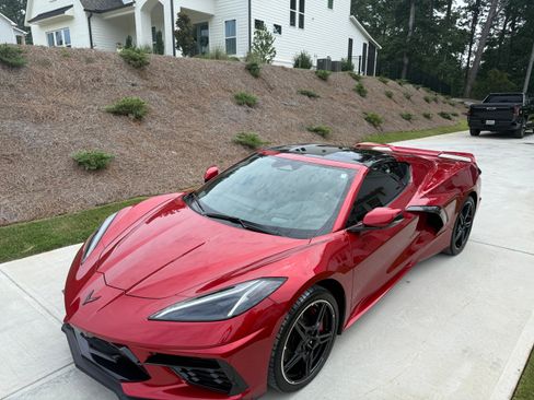 Used 2024 Chevrolet Corvette Stingray Premium Cpe w/ Z51 Performance Package RWD image 11
