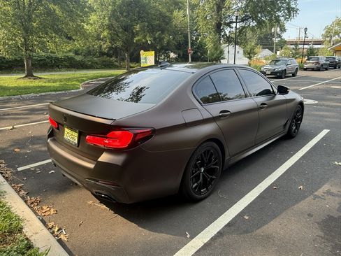 Used 2023 BMW 530i w/ M Sport Package RWD image 18
