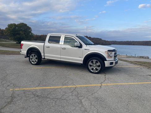 Used 2016 Ford F150 Limited w/ Trailer Tow Package image 10