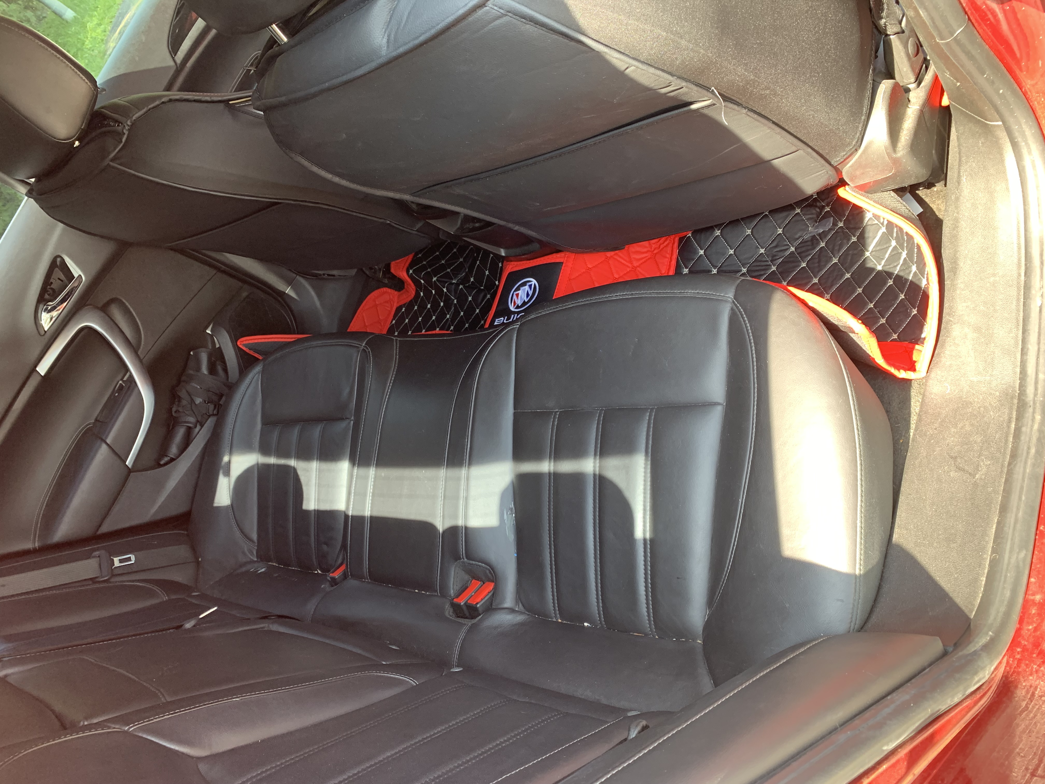 Used 2012 Buick Regal Leather FWD image 12